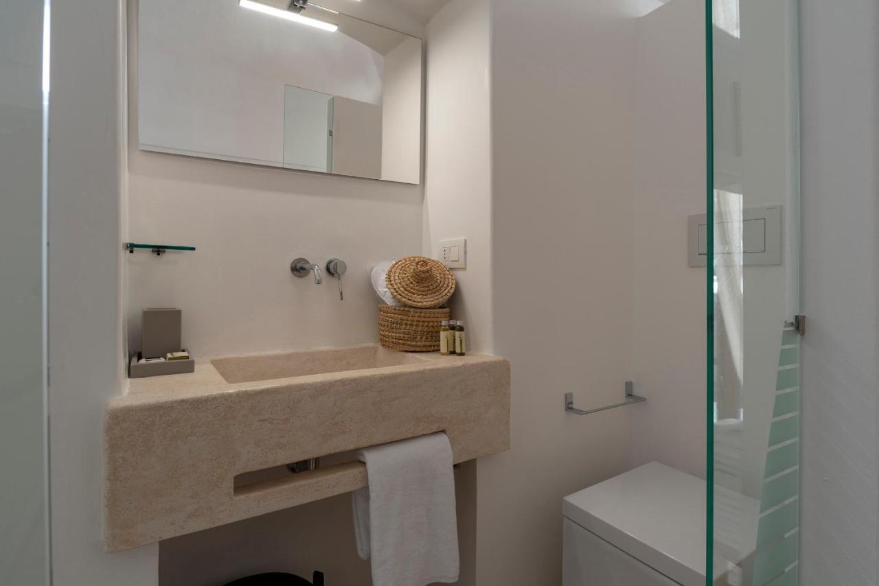 Isidora Hotel Полиняно а Маре Екстериор снимка